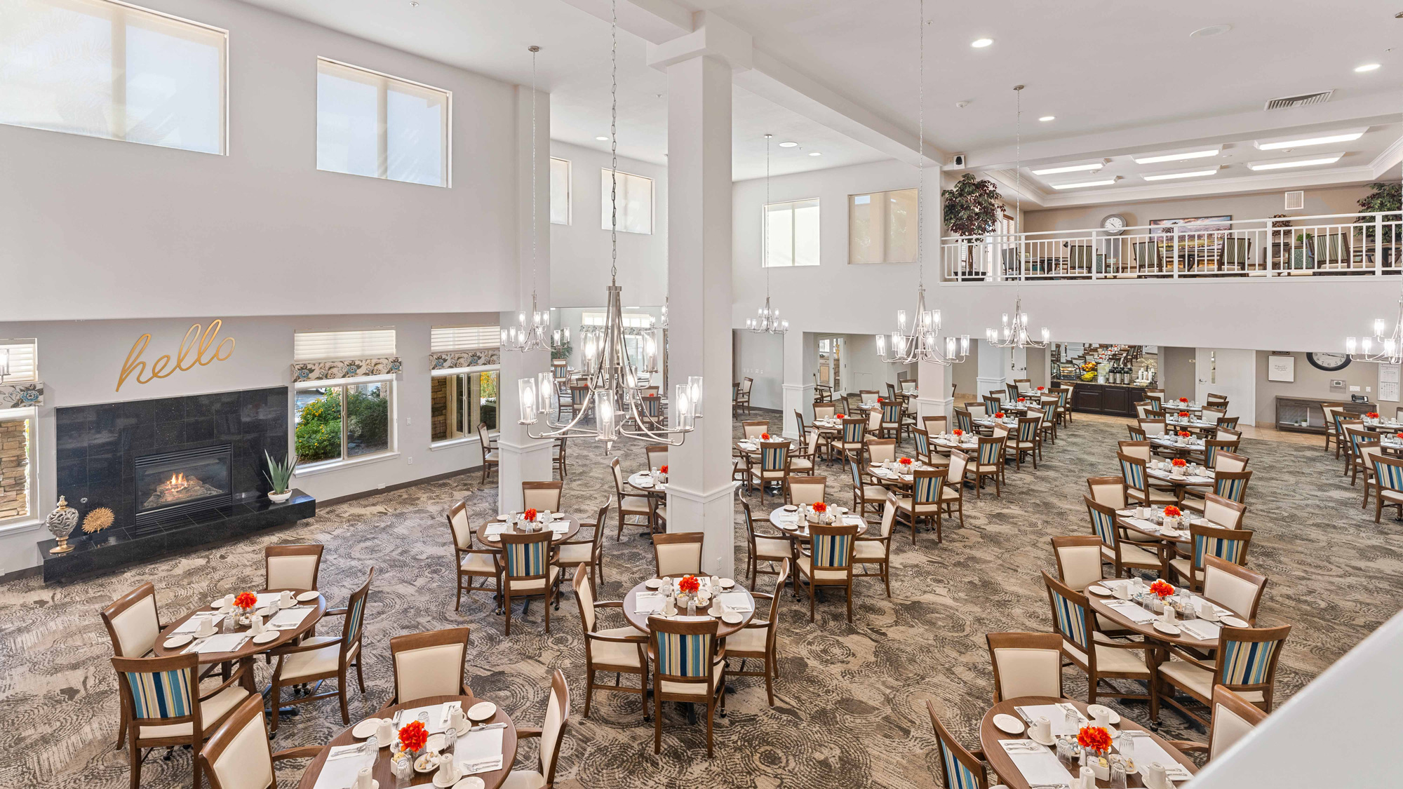 The dining room at The Palms at La Quinta set for mealtime